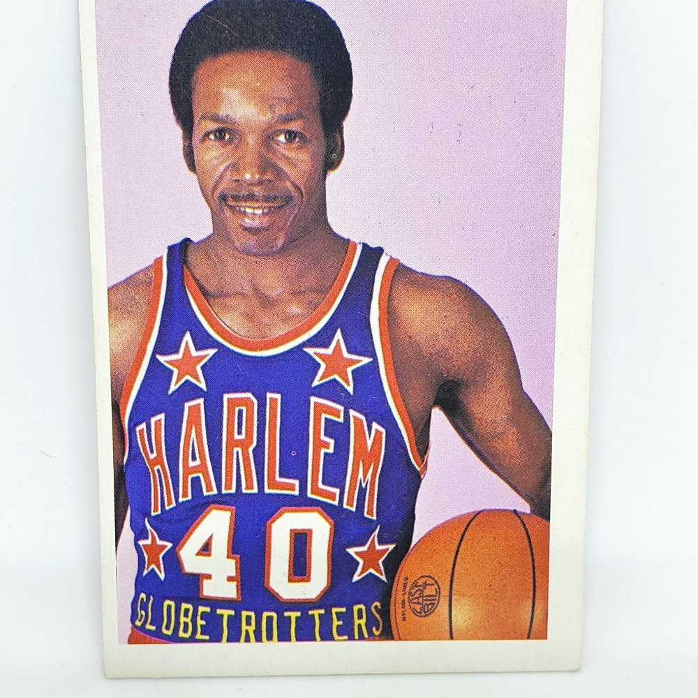 The Globetrotters - 1971-72 Harlem Globetrotters Fleer Card #82 Basketball NBA